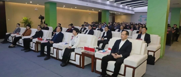 康泰環(huán)保獲授市節(jié)能環(huán)保產(chǎn)業(yè)創(chuàng)新聯(lián)盟首批副主任委員單位